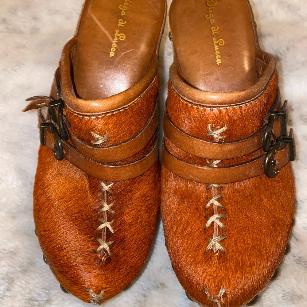 Platform clogs
